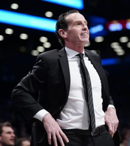 Warriors assistant Kenny Atkinson turns down Hornets head coaching